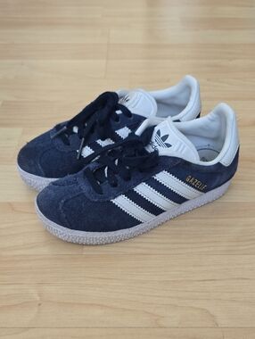 adidas Gazzelle Kids Navy Suede Sneakers with White Stripes Size 11.5K
